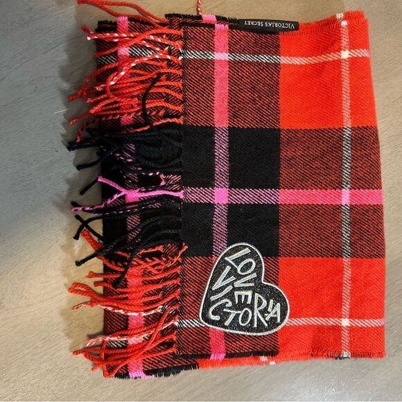 Victorias Secret Red Soft Winter glitter logo Check Plain Fringe Shawl Scarf - Picture 2 of 10